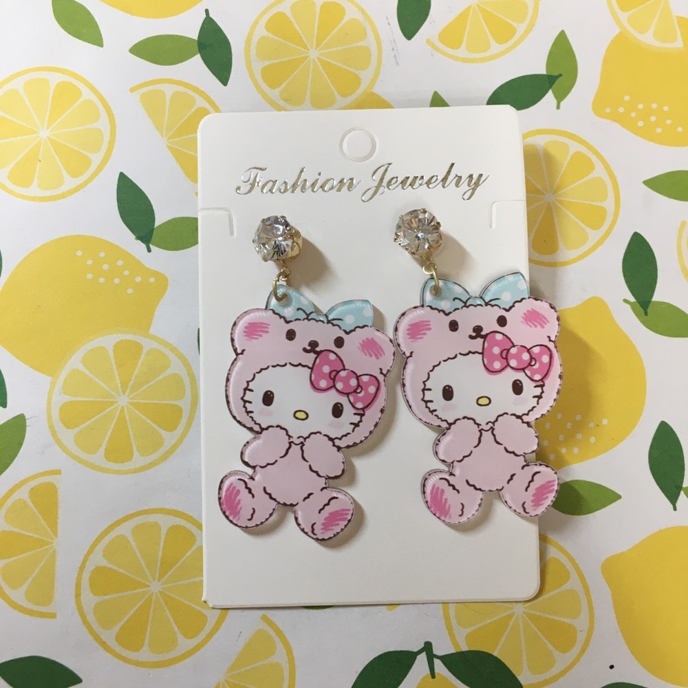 🍊NWT Sanrio Hello Kitty Pink Teddy CZ Earrings - Picture 3 of 10